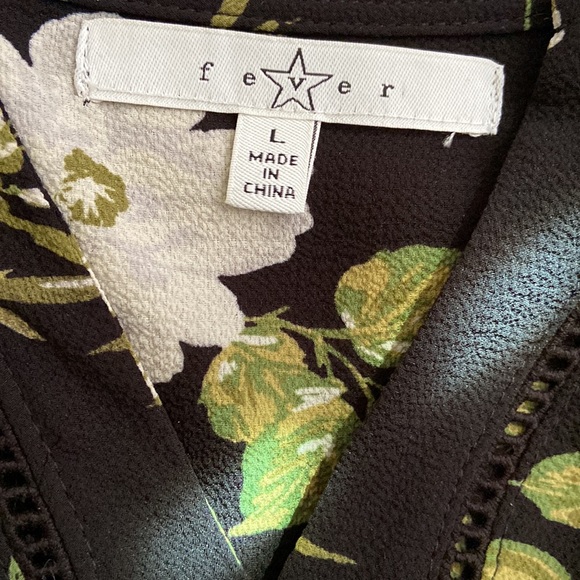 Macy’s Fever Women’s Floral Blouse - Picture 8 of 10